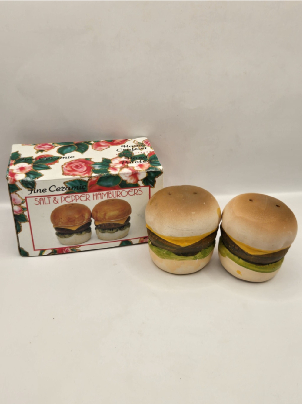 Cheeseburger Salt And Pepper Shaker Set Vintage Hamburger With Bun Collectible